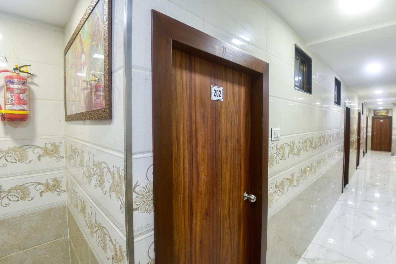 Hôtel Oyo 63295 T Junction Residency à Bombay Extérieur photo